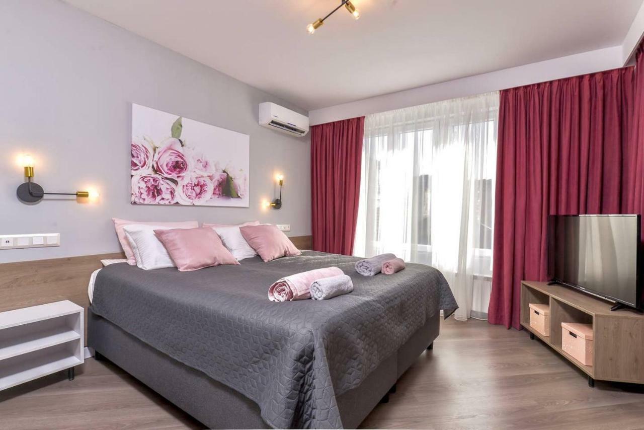 Rose One Bedroom Designer Apartment In City Centre By Flat Mаnager Sofia Eksteriør bilde