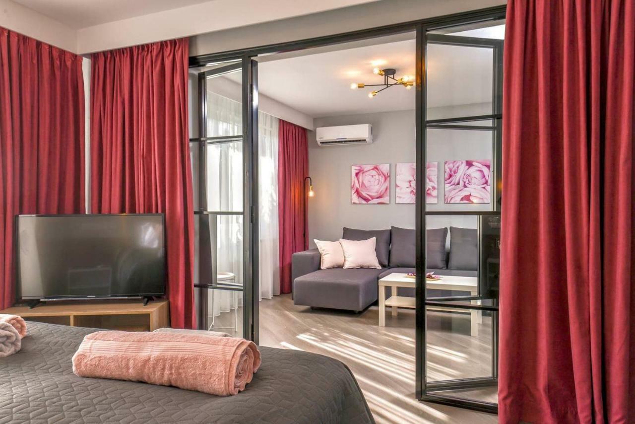 Rose One Bedroom Designer Apartment In City Centre By Flat Mаnager Sofia Eksteriør bilde